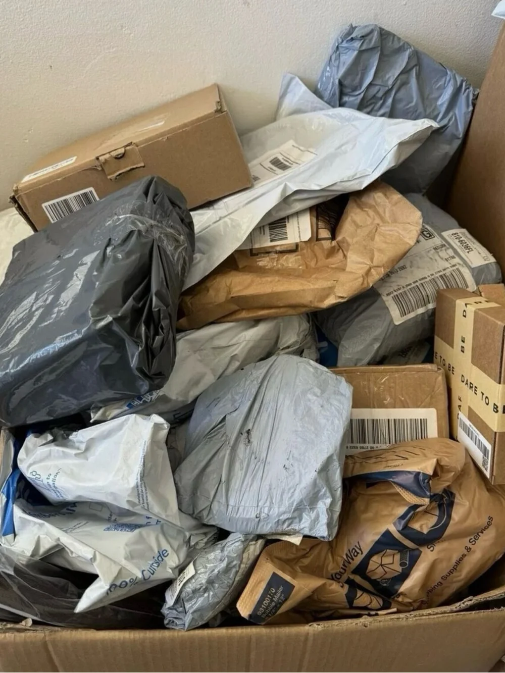 Mystery Box? Lost Mailbox Packages!